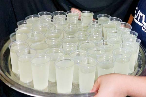 مقدار استاندارد شکر برای شربت ۱۰۰ نفره؛ فرمول طلایی شربت نذری