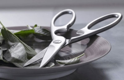 تیز کردن قیچی در خانه؛ از فویل تا سنگ آب خورده